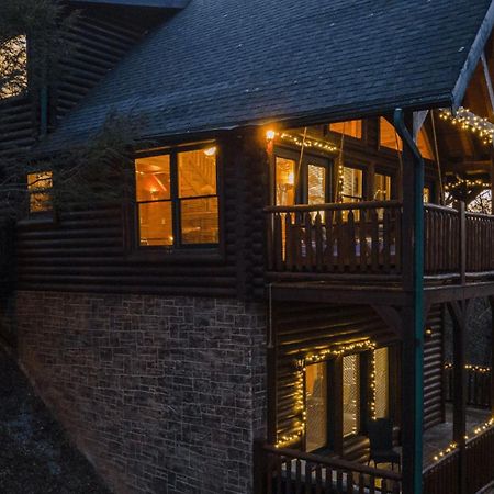 Stunning Mountain Cabin W Hot Tub Gatlinburg Exteriér fotografie