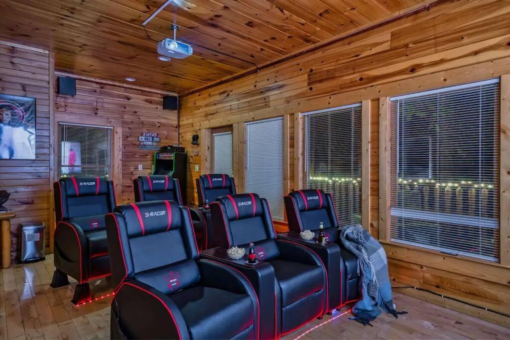 Stunning Mountain Cabin W Hot Tub Gatlinburg Exteriér fotografie