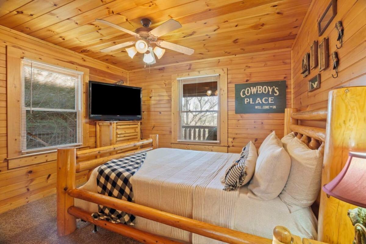 Stunning Mountain Cabin W Hot Tub Gatlinburg Exteriér fotografie