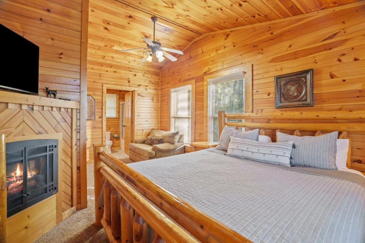Stunning Mountain Cabin W Hot Tub Gatlinburg Exteriér fotografie