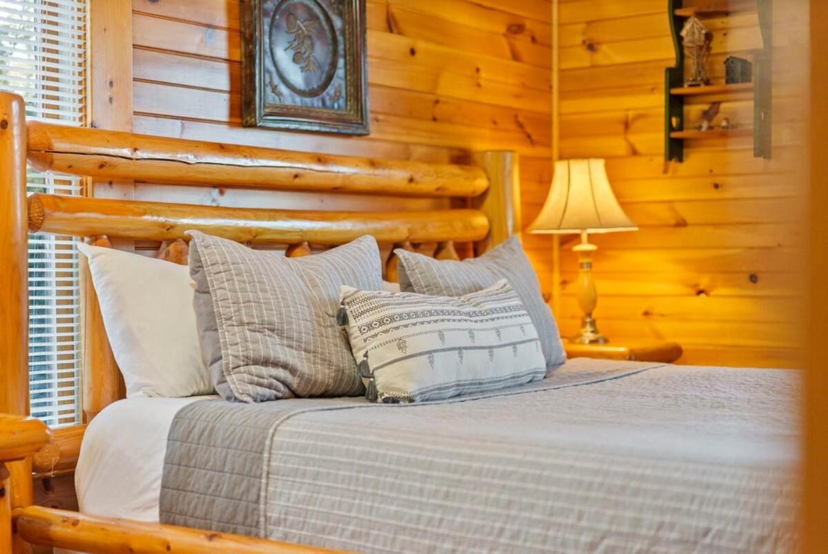 Stunning Mountain Cabin W Hot Tub Gatlinburg Exteriér fotografie
