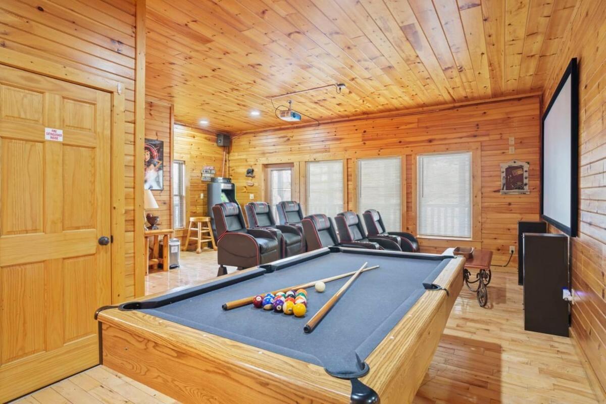 Stunning Mountain Cabin W Hot Tub Gatlinburg Exteriér fotografie