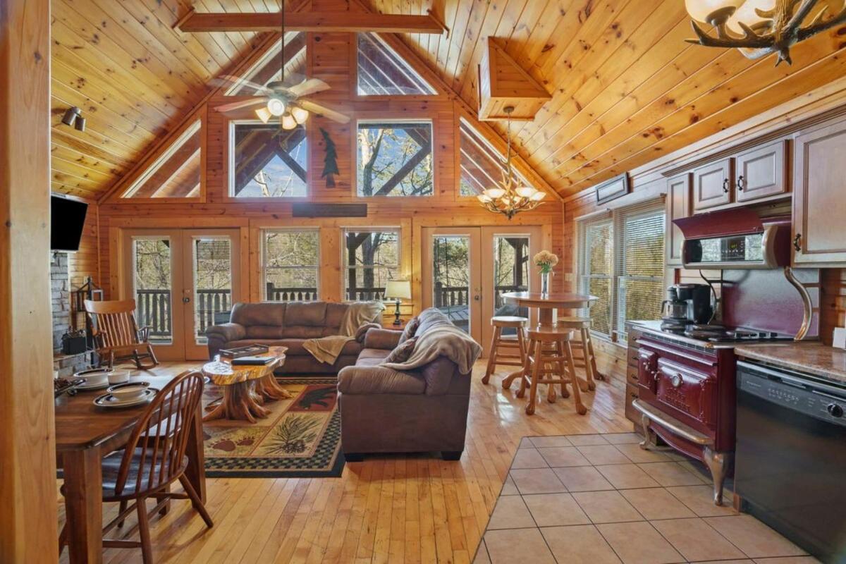 Stunning Mountain Cabin W Hot Tub Gatlinburg Exteriér fotografie